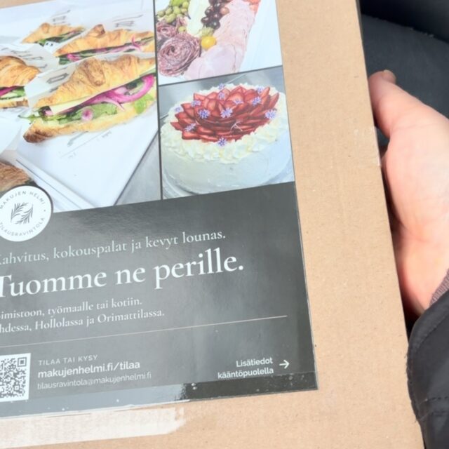 Tänään hain painosta ensimmäiset flyerimme!